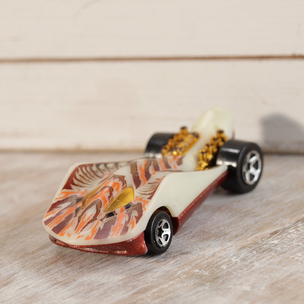 Hot Wheels Super Stinger Diecast Car White Orange Metallic Red Mattel